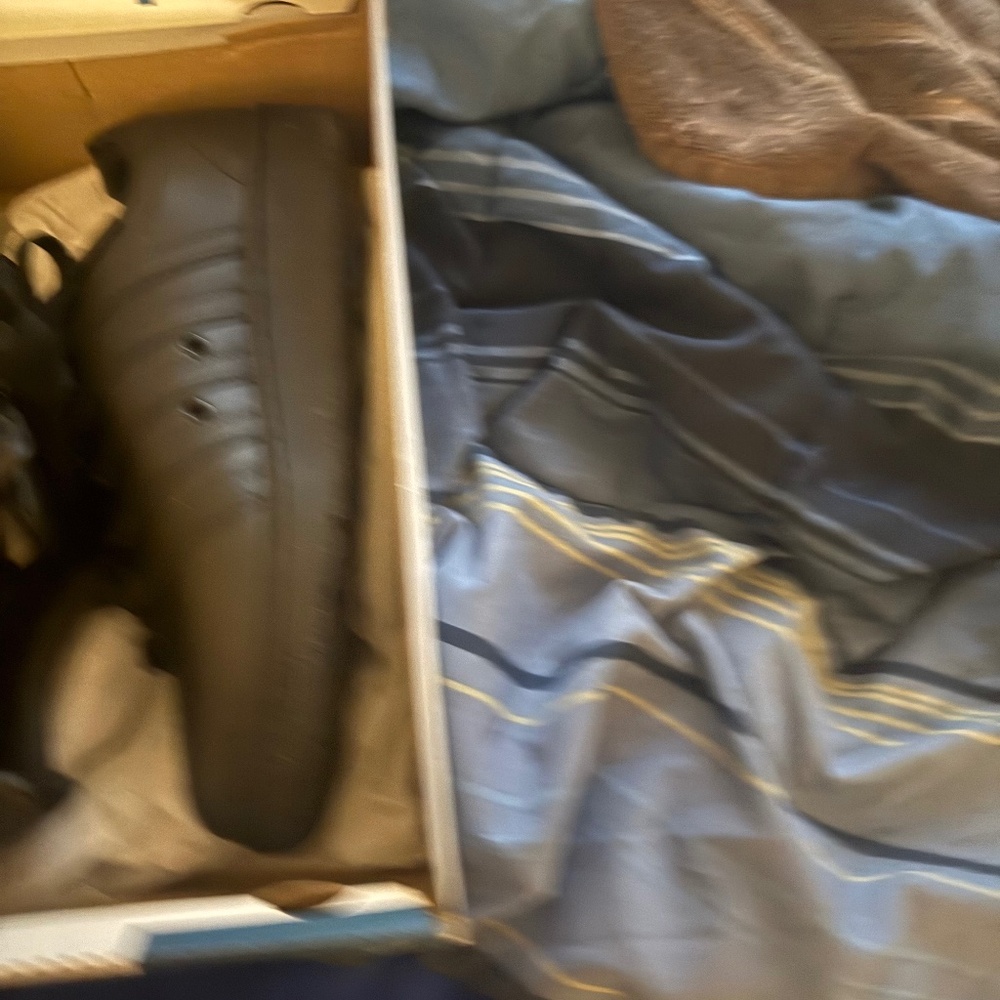 K Swiss sneaker